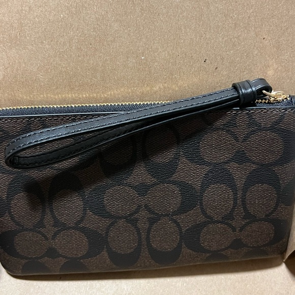 Brand New Coach Wristlet! Brown and black! - Picture 3 of 7
